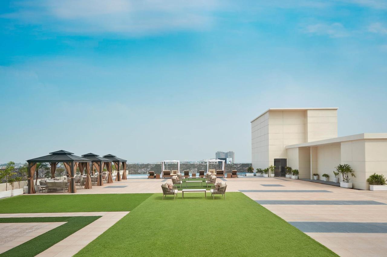 Doubletree By Hilton Varanasi Bagian luar foto