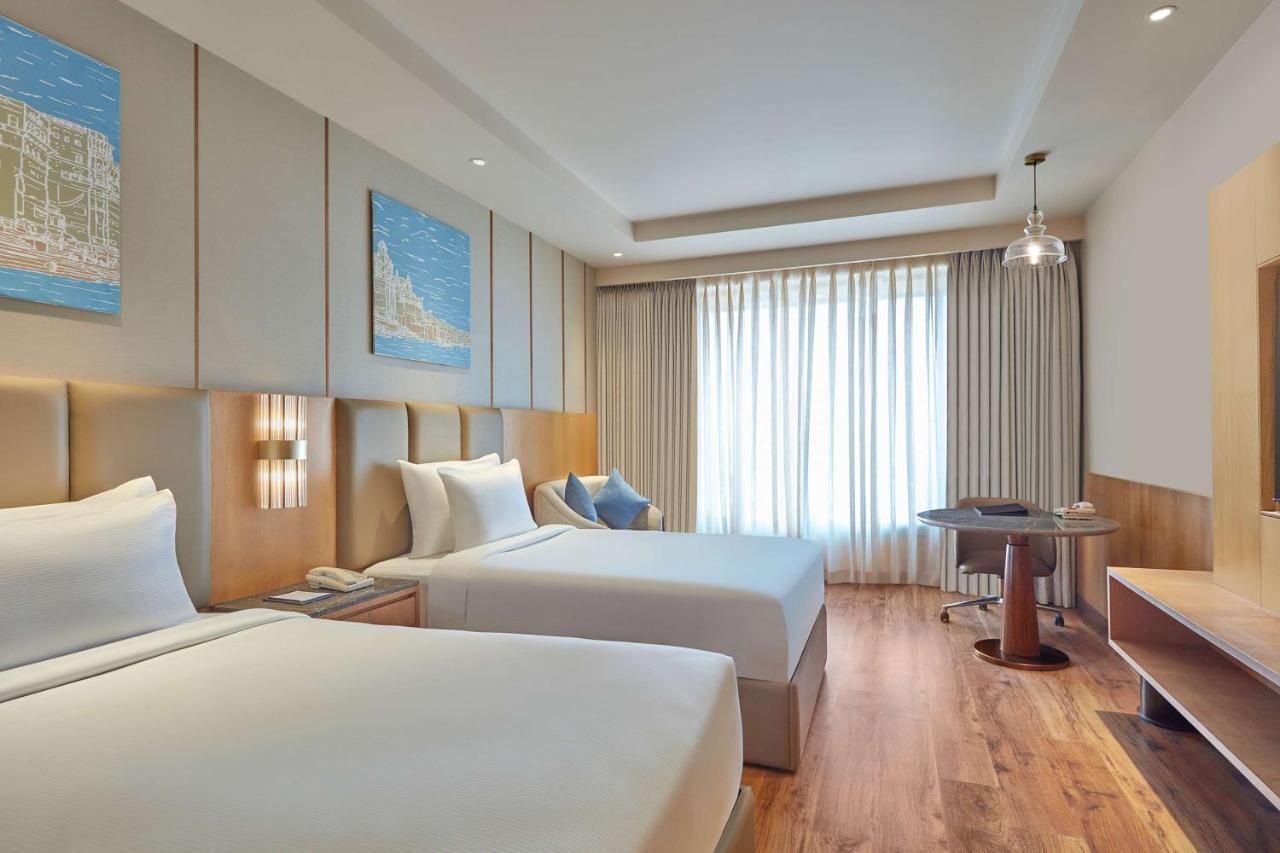 Doubletree By Hilton Varanasi Bagian luar foto